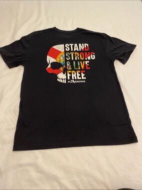 Flo Grown Stand Strong & Live Free Graphic Tee - Black size large